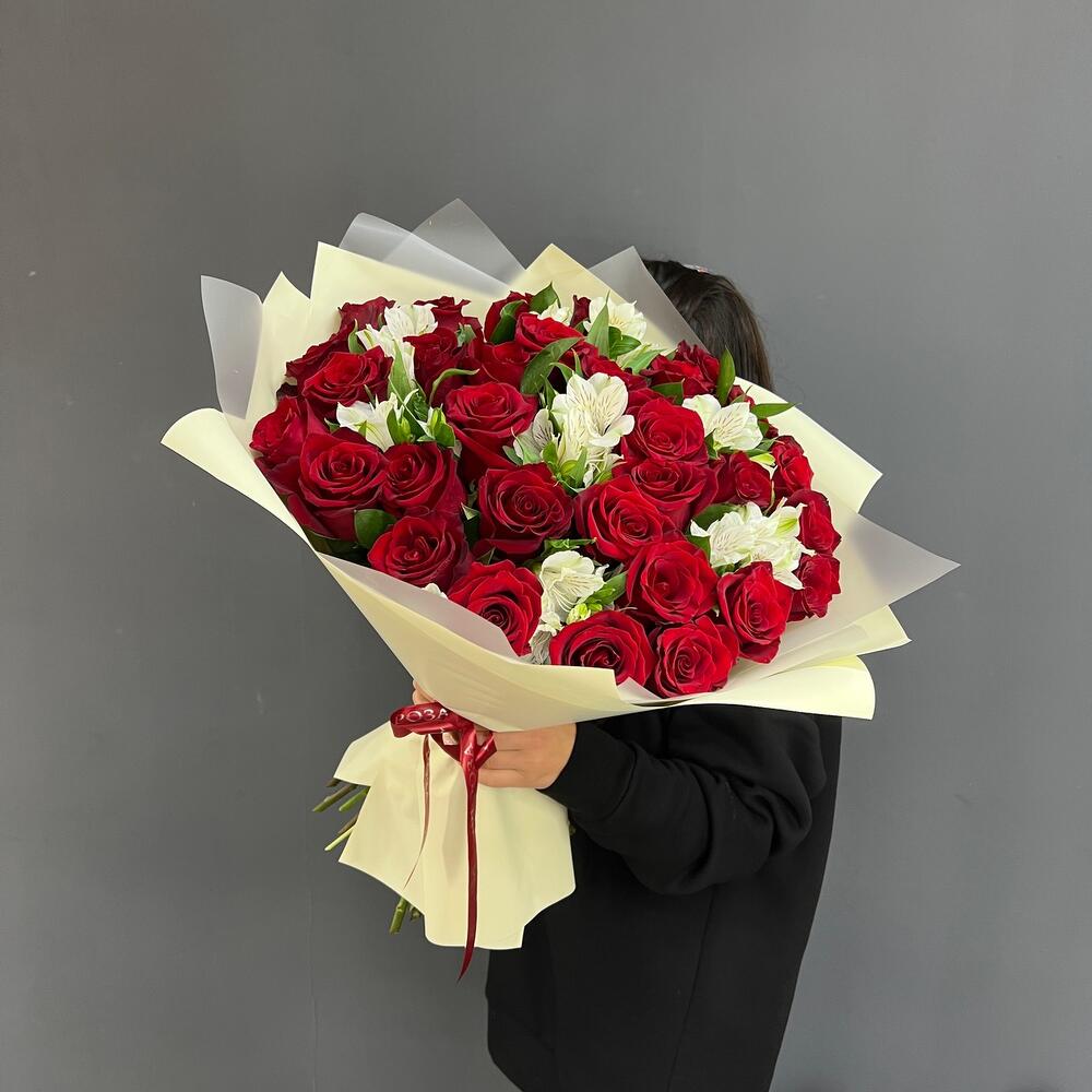 Букет «Танец любви» – гармония страсти и нежности в каждом лепестке Рязань Рязанская область