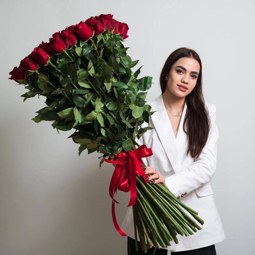 Роскошный букет из 51 красной розы – воплощение безграничной любви Рязань Рязанская область