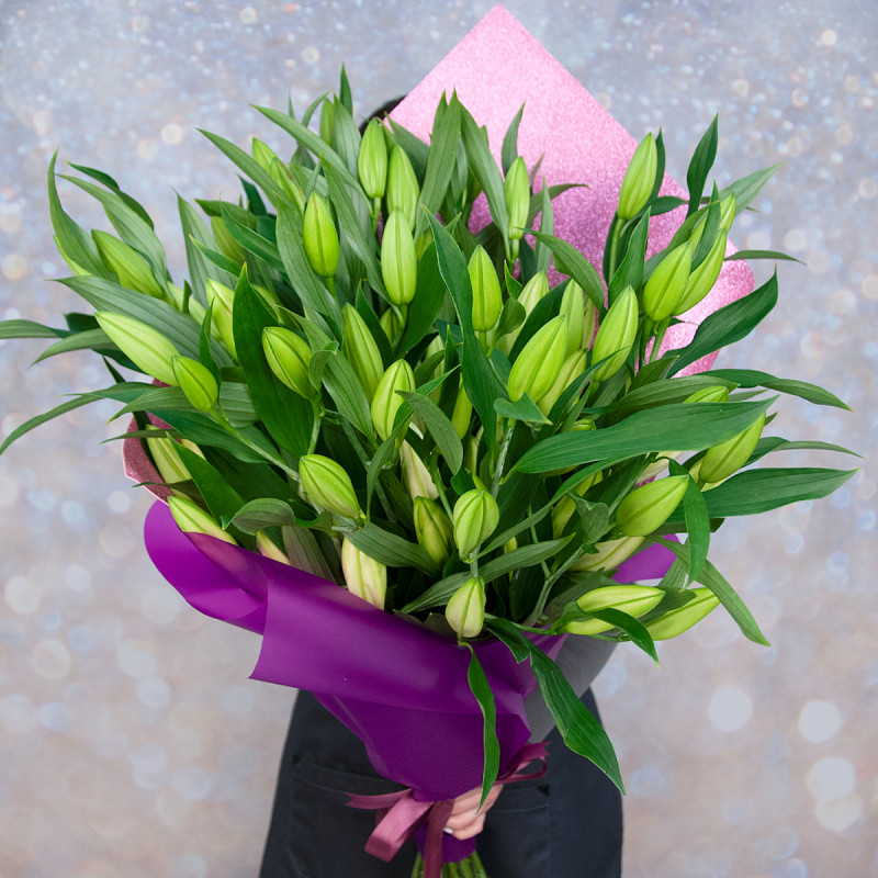 Изысканный букет из 15 свежих лилий – королевский подарок Рязань Рязанская область