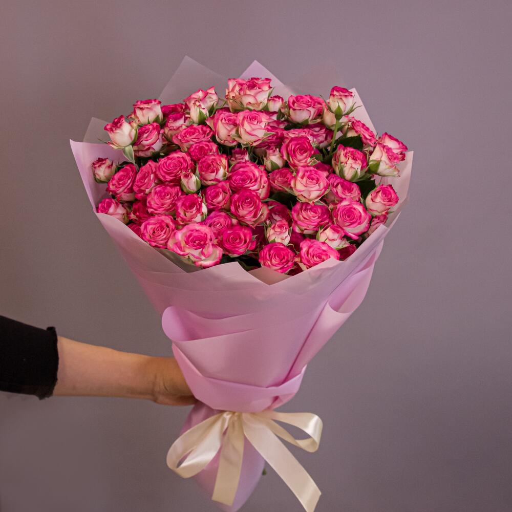 Букет «Розовый бум» – пышные кустовые розы в нежно-розовых тонах Рязань Рязанская область