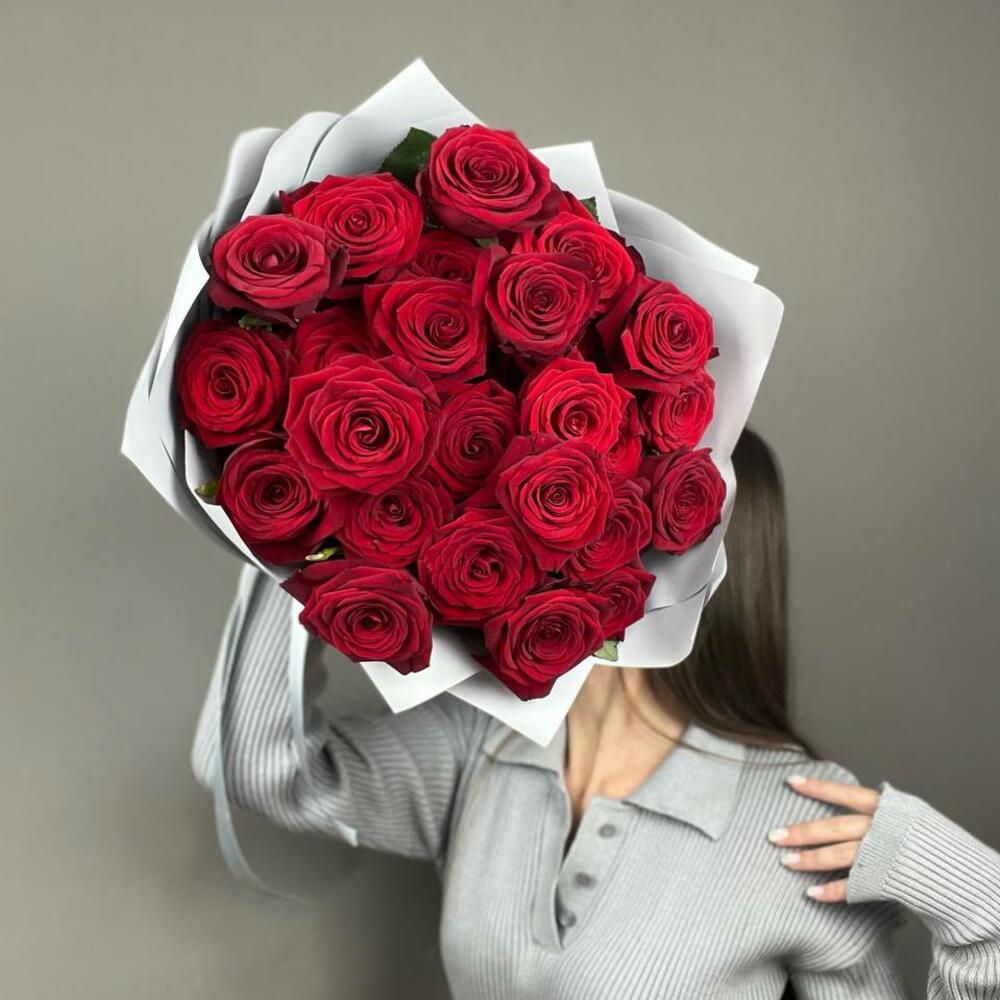 «Королевский бархат» – 25 роскошных красных роз из Эквадора  Рязань Рязанская область