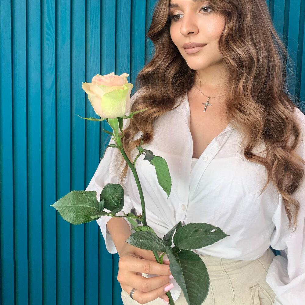 Комплимент из розовой эквадорской розы – минимализм роскоши Рязань Рязанская область